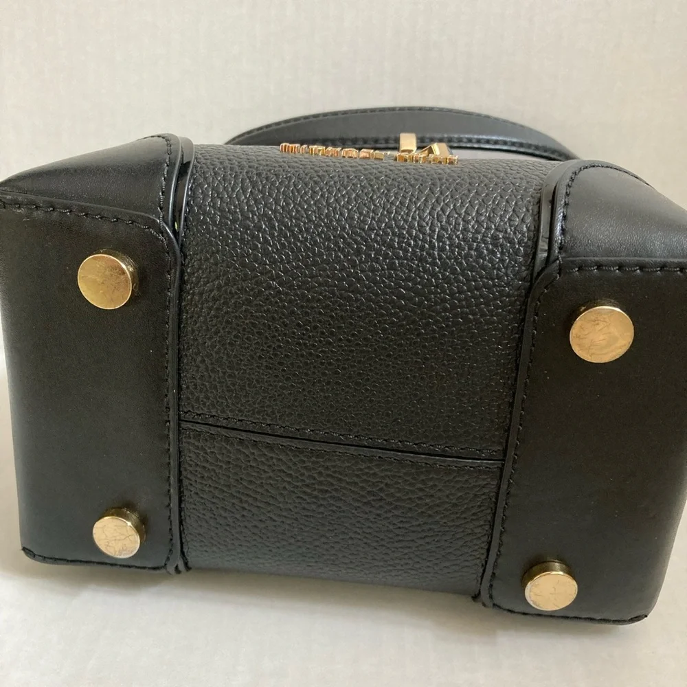 Michael Kors mercer gallery convertible small bucket bag - Picture 9 of 16